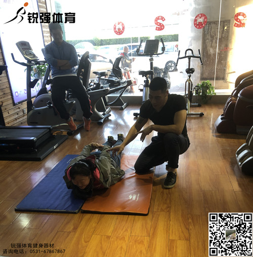 指導同事頸椎保養.jpg